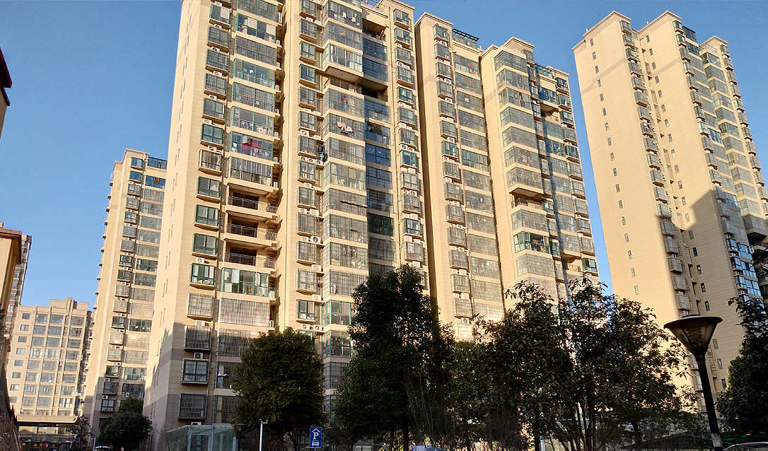 羊山新區(qū)清華園小區(qū)9號樓2單元13層1304號房產(chǎn)