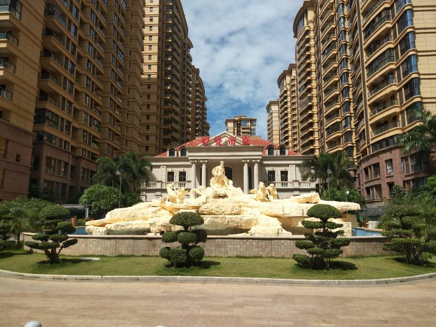 海口市秀英區(qū)長濱四路16號 羅曼帝克5號樓704號房產(chǎn)